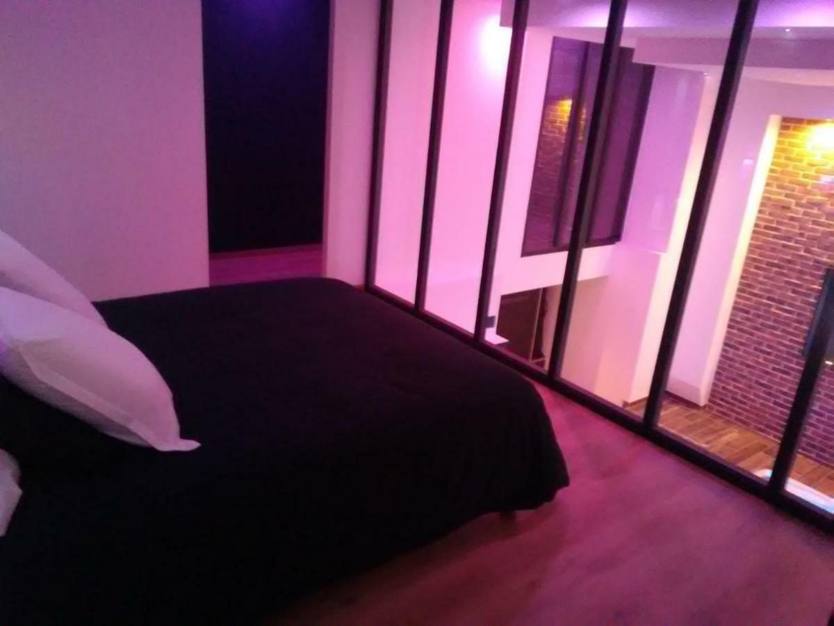 Magnifique Loft Avec Jacuzzi Et Sauna Privatif Ferriere-la-Grande Ngoại thất bức ảnh